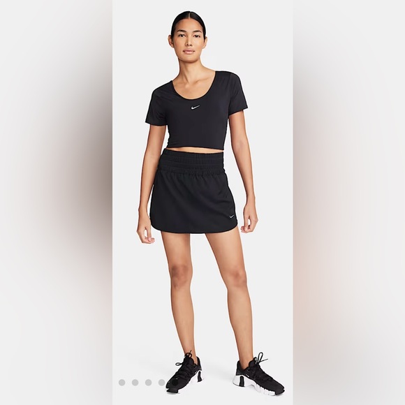New Nike One Dri-Fit Ultra High-Waisted Skort In Black Size XS - Picture 1 of 15